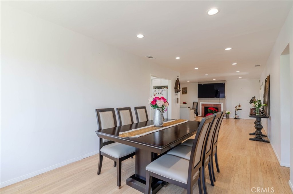 801 Stephen Road Burbank, CA 91504 - Photo 10 of 35