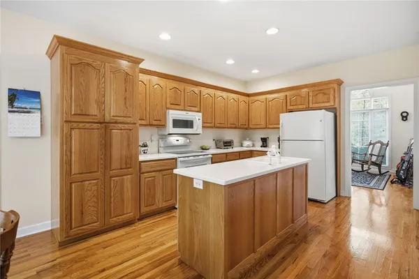 $475,000 | 133 South Port Drive, Seneca, SC 29672