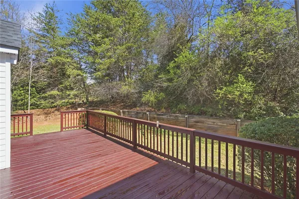 $475,000 | 133 South Port Drive, Seneca, SC 29672