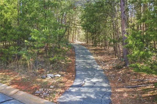 $475,000 | 133 South Port Drive, Seneca, SC 29672