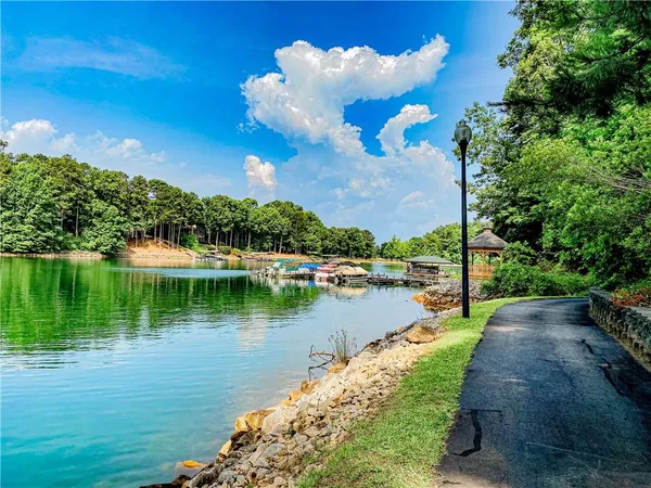 $475,000 | 133 South Port Drive, Seneca, SC 29672