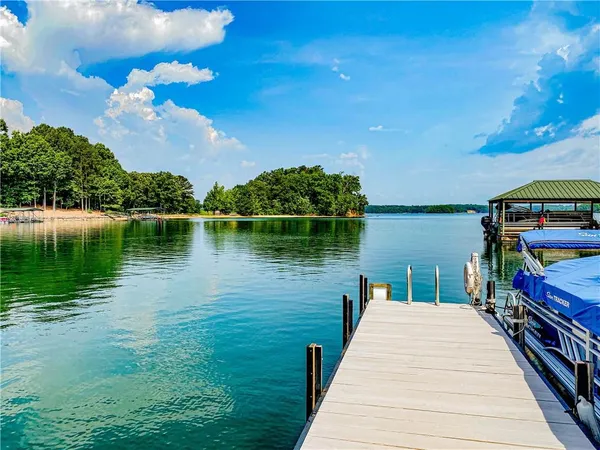 $475,000 | 133 South Port Drive, Seneca, SC 29672