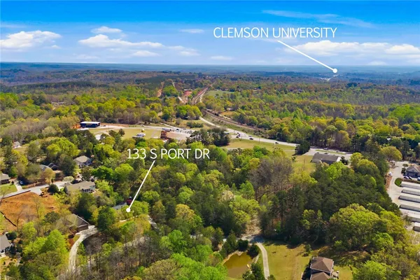 $475,000 | 133 South Port Drive, Seneca, SC 29672