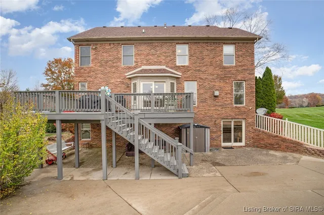 $565,000 | 6103 Pebble Creek Cove, Floyds Knobs, IN 47119