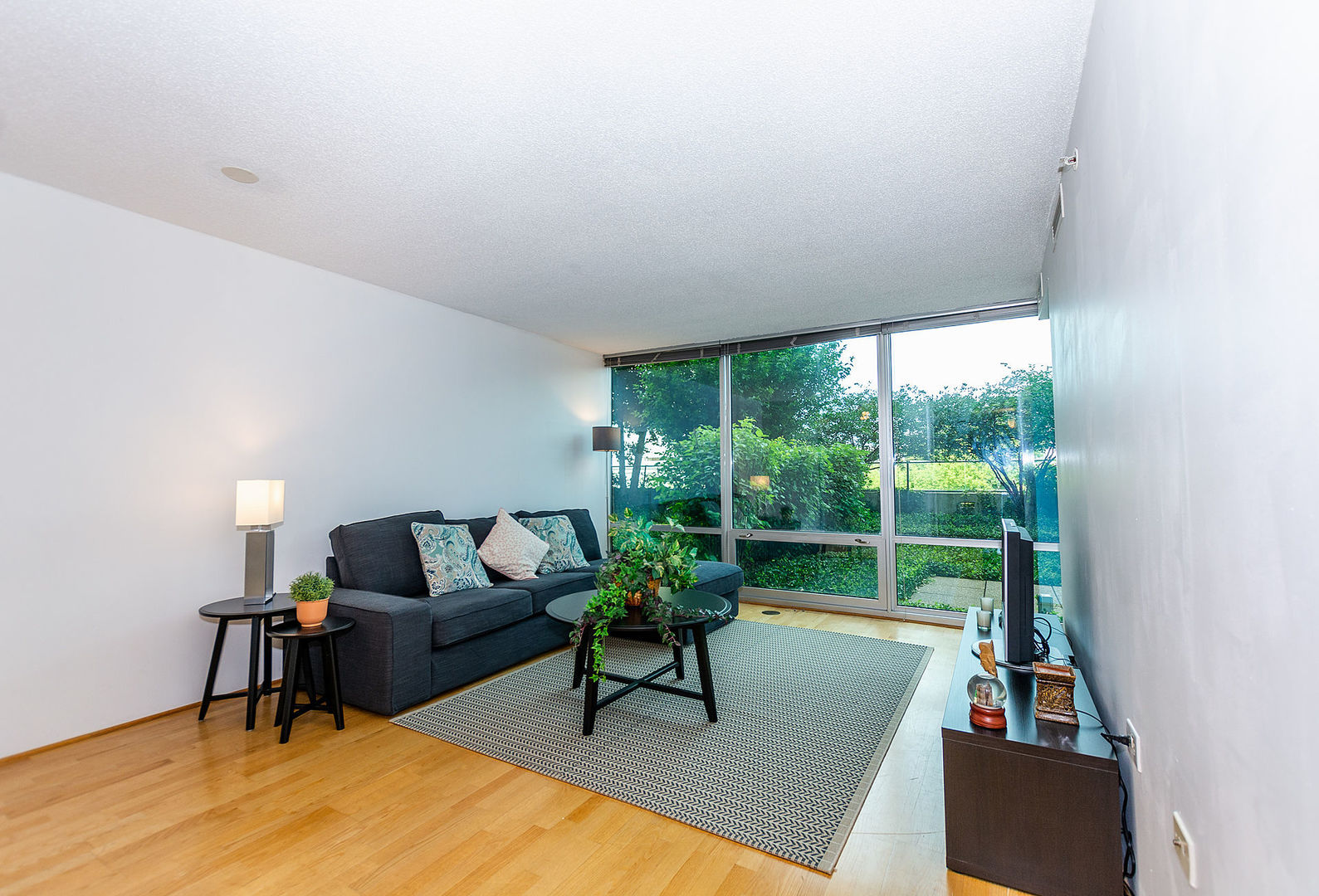 800 Elgin Road, Unit 504 Evanston, IL 60201 - Photo 3 of 13