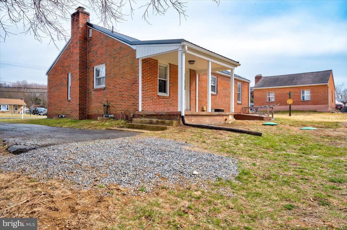 16061 Spielman Road Williamsport, MD 21795 - Photo 8 of 42