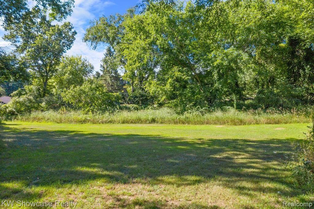 Vacant Ripple Way White Lake, MI 48383 - Photo 3 of 12