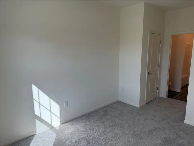 $2,195 | 132 Rother Place, Taylor, TX 76574