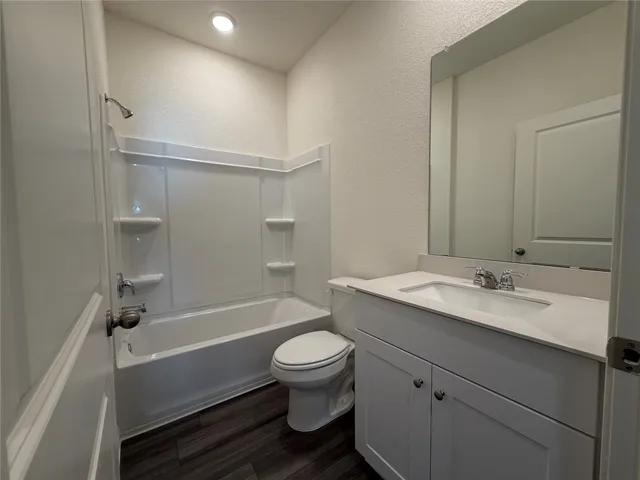 $2,195 | 132 Rother Place, Taylor, TX 76574