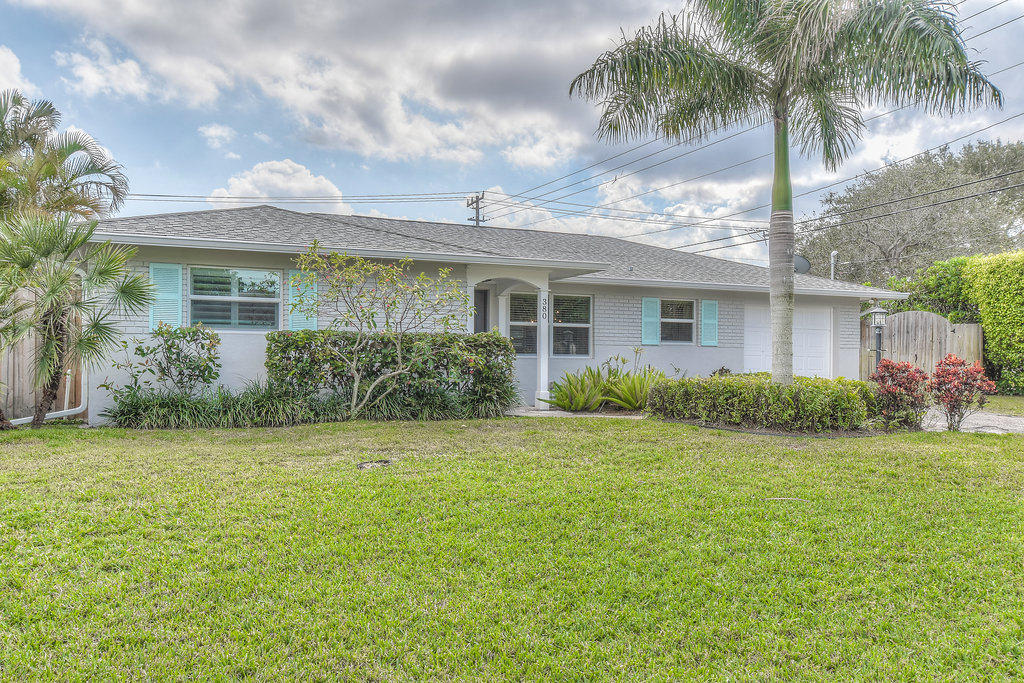 380 Franklin Road Tequesta, FL 33469 - Photo 1 of 36 380FranklinRoad_04