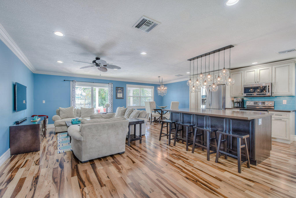 380 Franklin Road Tequesta, FL 33469 - Photo 5 of 36 380FranklinRoad_09