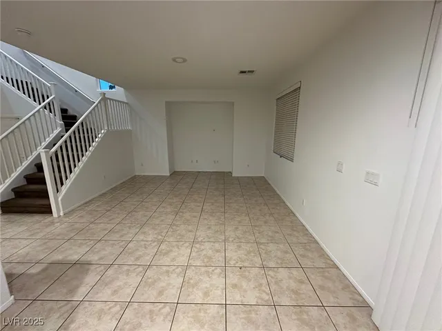 $2,600 | 972 Ambrosia Drive, Las Vegas, NV 89138