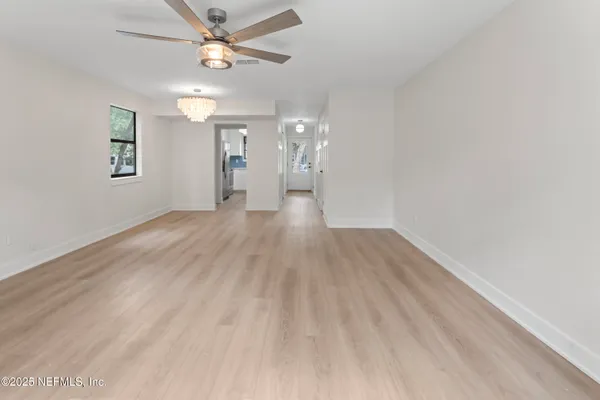 $2,500 | 830 Main Street, Atlantic Beach, FL 32233