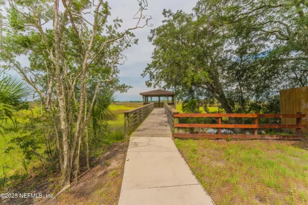 $2,500 | 830 Main Street, Atlantic Beach, FL 32233