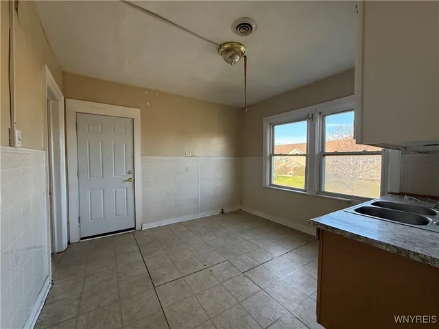 $174,990 | 172 Austin Street, Buffalo, NY 14207