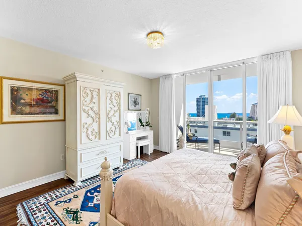 $10,500 | 715 Bayshore Drive, Unit 904, Fort Lauderdale, FL 33304