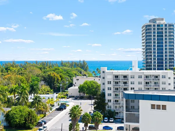 $10,500 | 715 Bayshore Drive, Unit 904, Fort Lauderdale, FL 33304
