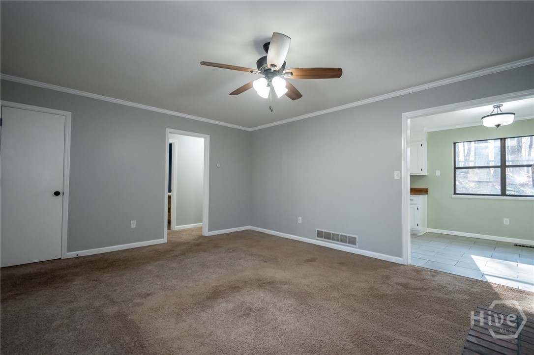 265 Round Table Road Athens, GA 30606 - Photo 4 of 22 Living Room
