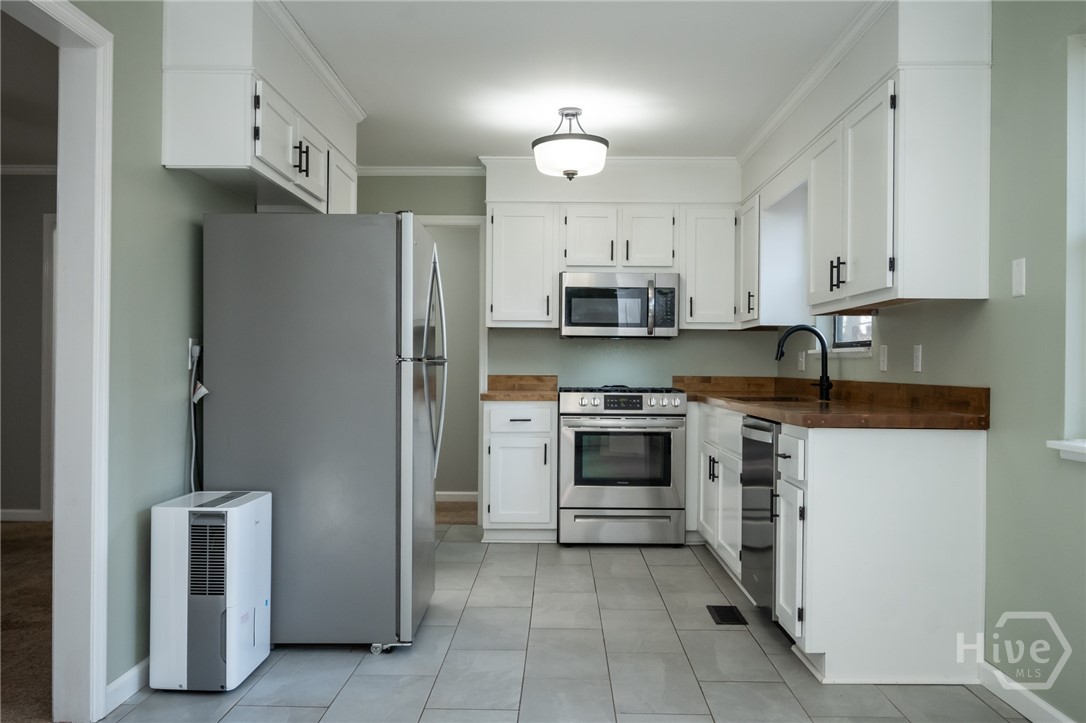 265 Round Table Road Athens, GA 30606 - Photo 5 of 22 Kitchen