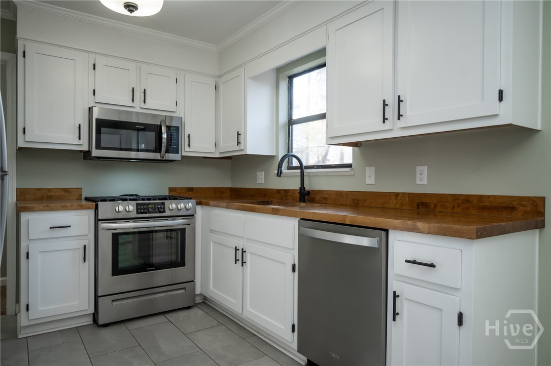 265 Round Table Road Athens, GA 30606 - Photo 6 of 22 Kitchen