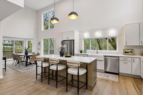 $899,000 | 3220 Aquila Lane South, St. Louis Park, MN 55426