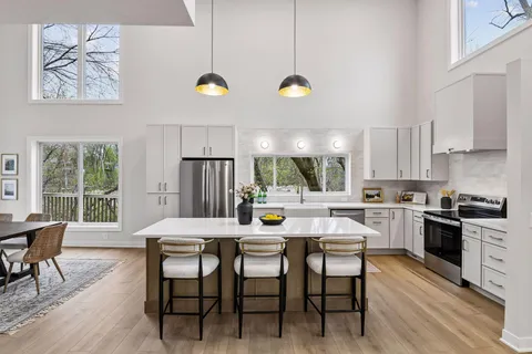 $899,000 | 3220 Aquila Lane South, St. Louis Park, MN 55426