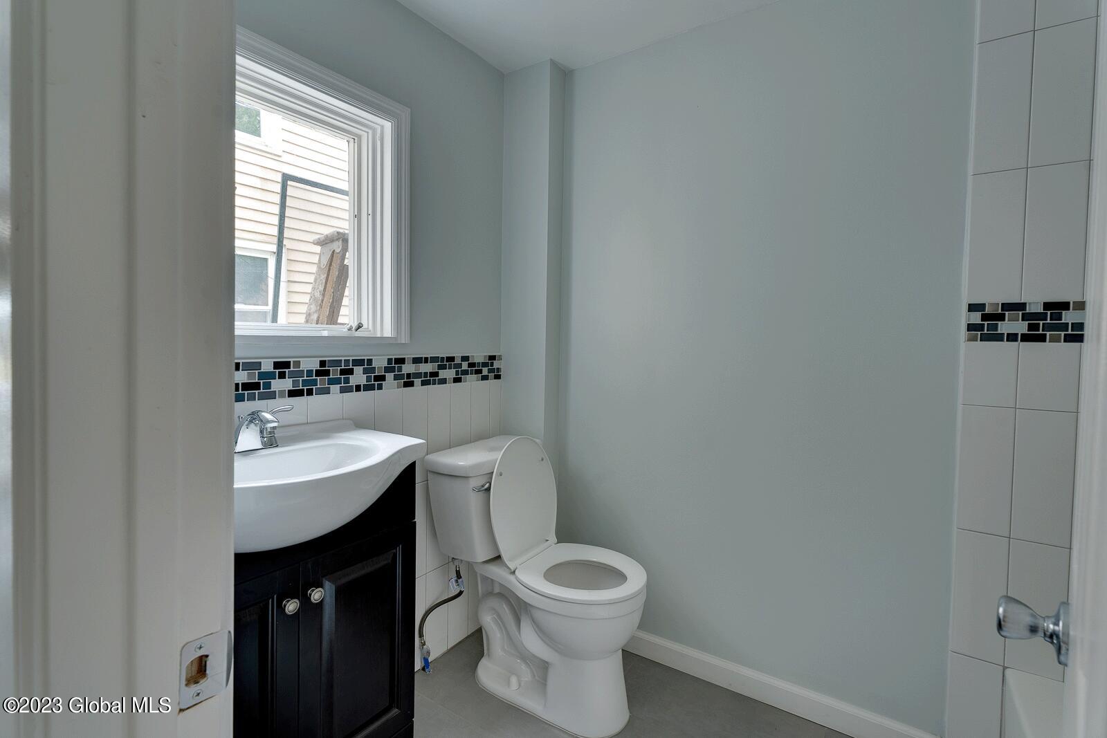 438 East Street Rensselaer, NY 12144 - Photo 15 of 32 NewDSC09348HDR