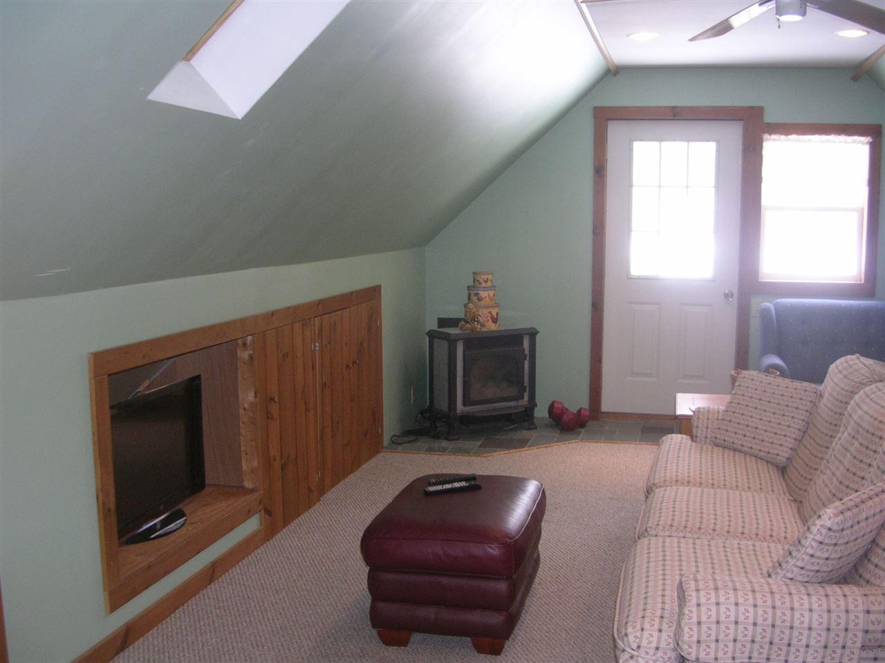 130 Old Bennington Road Peterborough, NH 03458 - Photo 36 of 40 Gallery Image 36