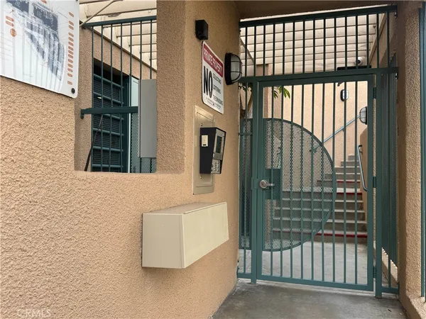 a view of an entrance to house