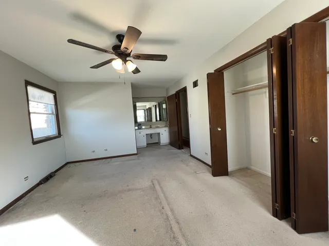 $2,700 | 5635 West Montrose Avenue, Unit 2, Chicago, IL 60634