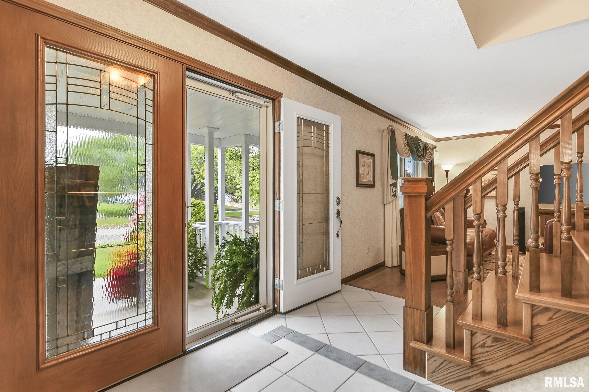 1713 Hunter Ridge Drive Springfield, IL 62704 - Photo 3 of 48 Gallery Image 3