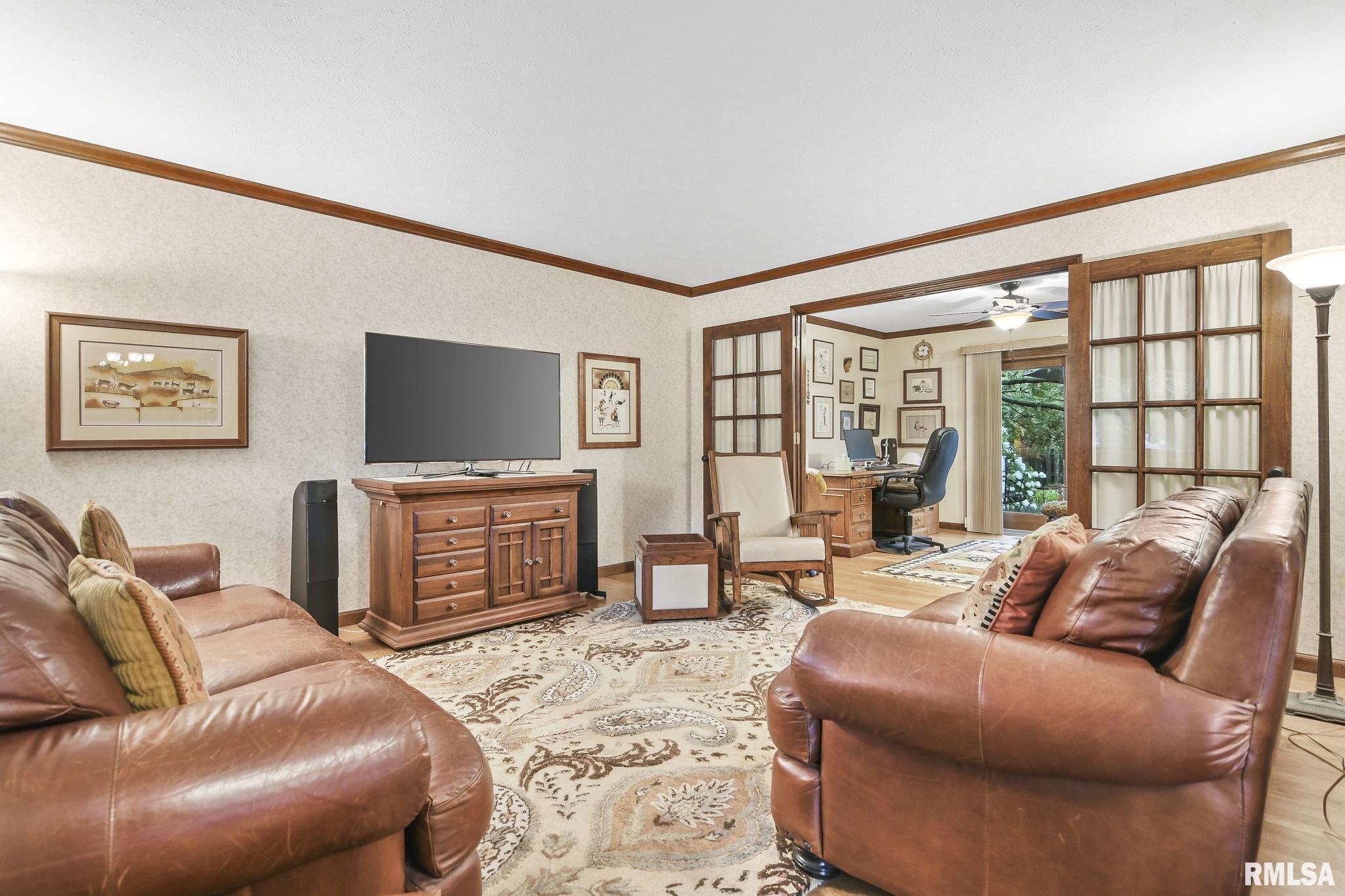 1713 Hunter Ridge Drive Springfield, IL 62704 - Photo 5 of 48 Gallery Image 5