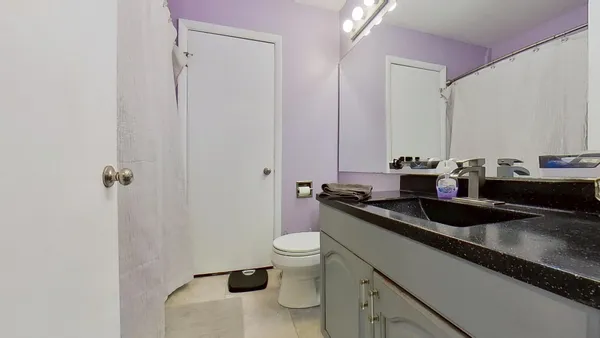 $245,000 | 772 Colorado Court, Unit 772, Carol Stream, IL 60188
