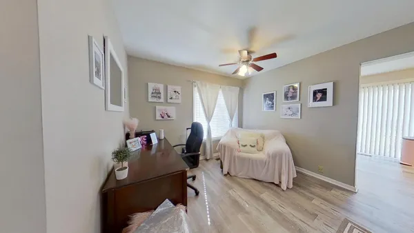 $245,000 | 772 Colorado Court, Unit 772, Carol Stream, IL 60188