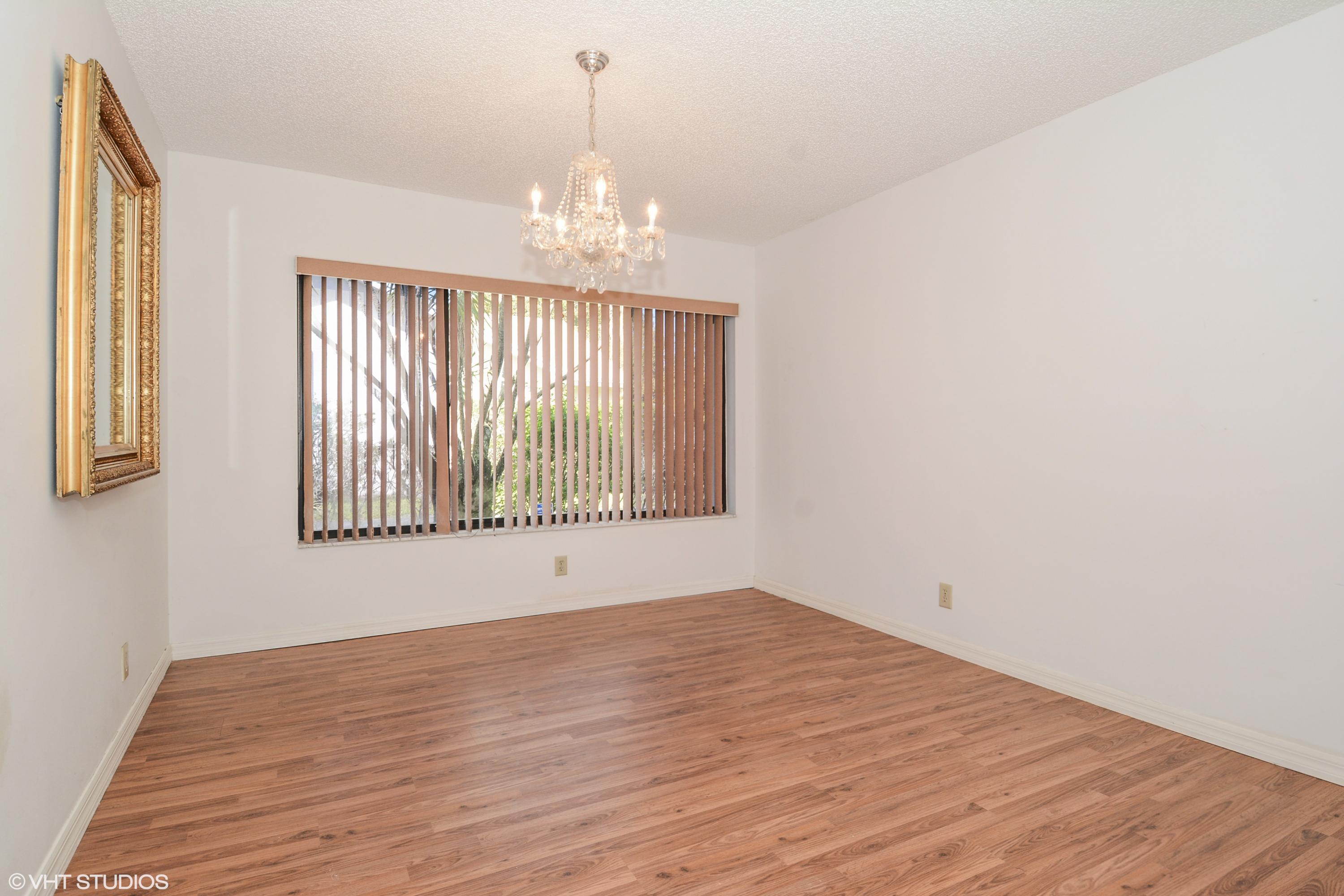 10330 185th Street South Boca Raton, FL 33498 - Photo 3 of 17 Dining