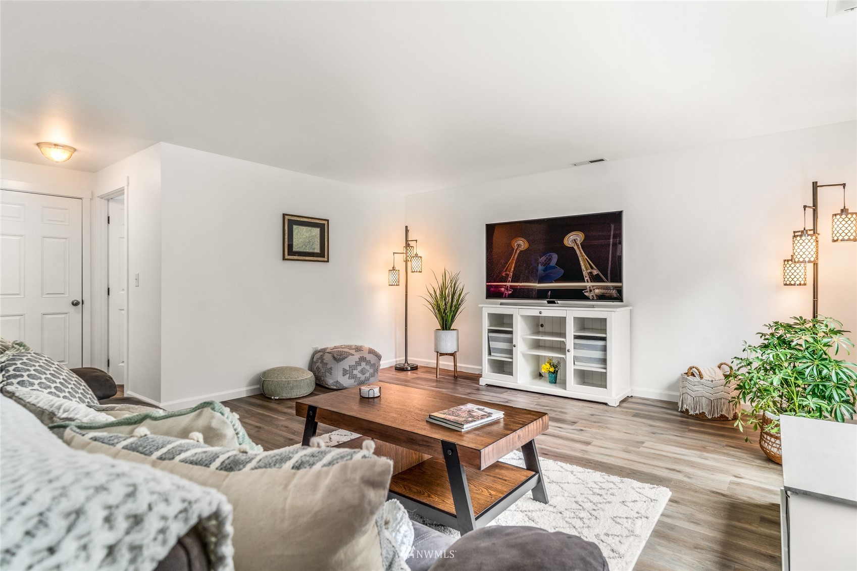 19215 90th Place Northeast Bothell, WA 98011 - Photo 13 of 39 Gallery Image 13