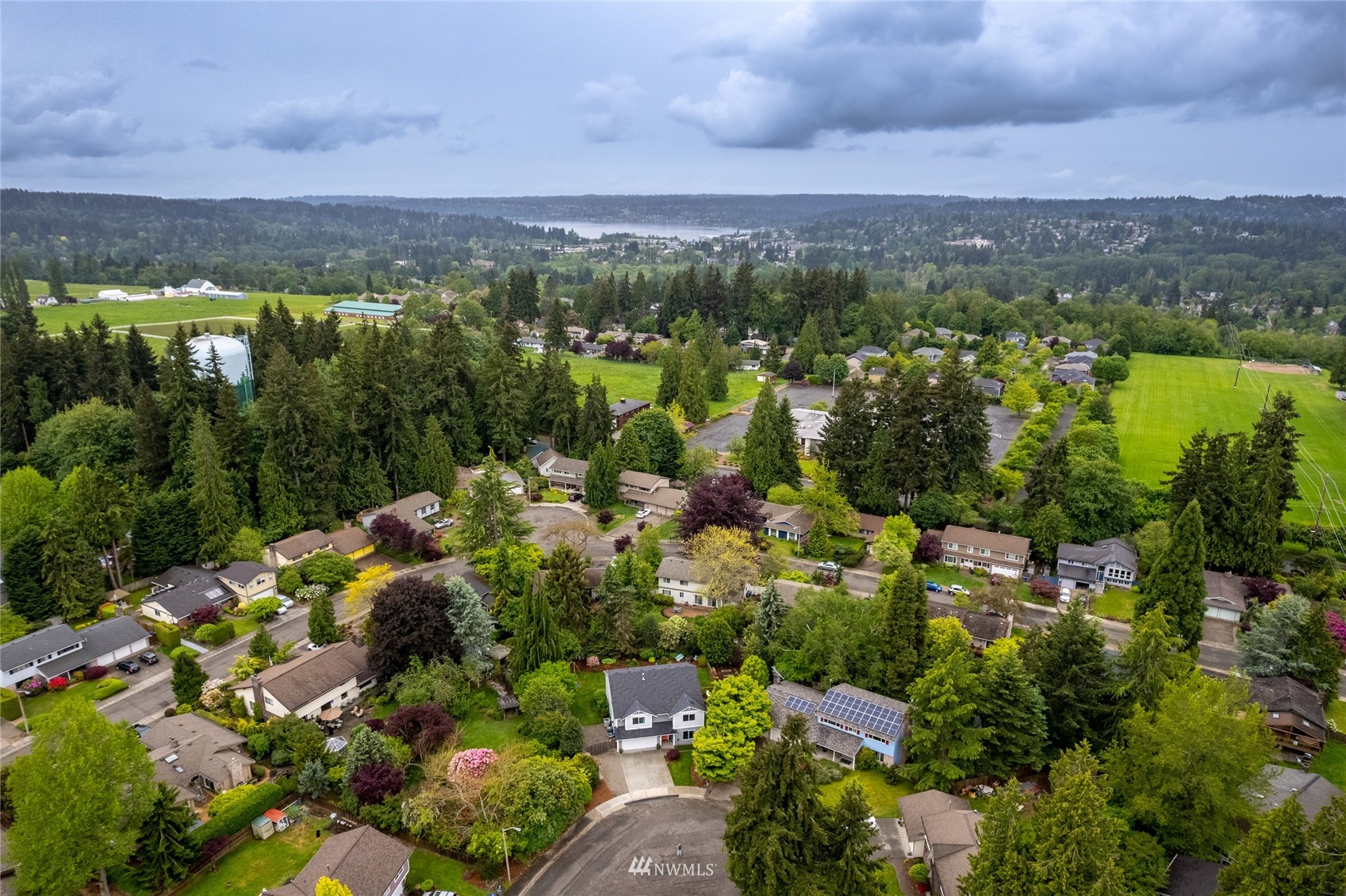 19215 90th Place Northeast Bothell, WA 98011 - Photo 4 of 39 Gallery Image 4