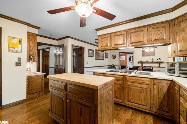 $700,000 | 301 Cardinal Drive, Greenville, SC 29609