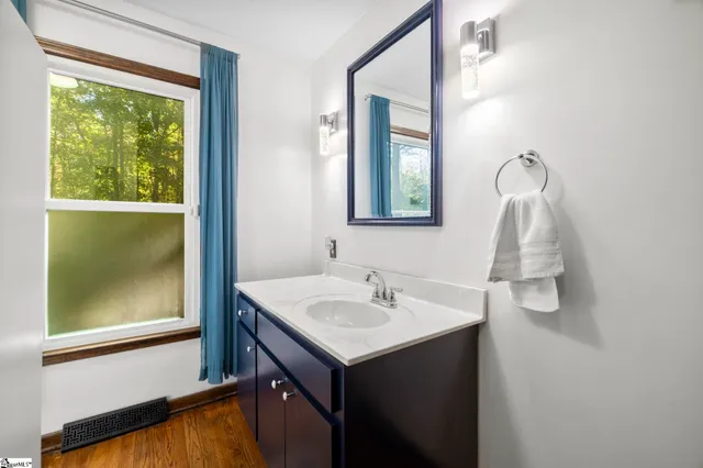 $700,000 | 301 Cardinal Drive, Greenville, SC 29609