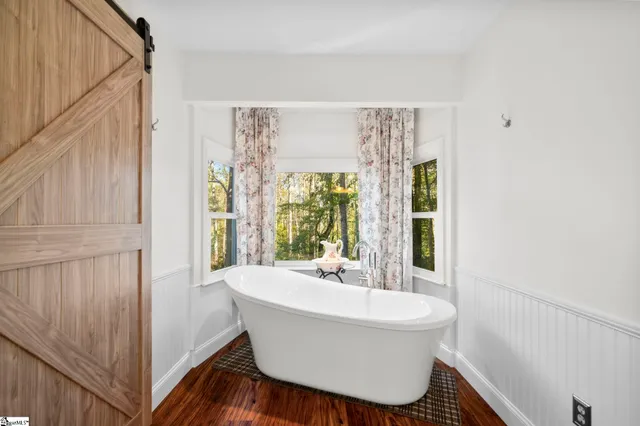 $700,000 | 301 Cardinal Drive, Greenville, SC 29609