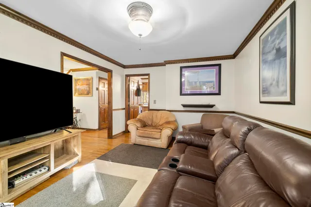 $700,000 | 301 Cardinal Drive, Greenville, SC 29609