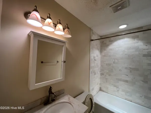 $1,467 | 103 Red Cedar Run, Elizabeth City, NC 27909