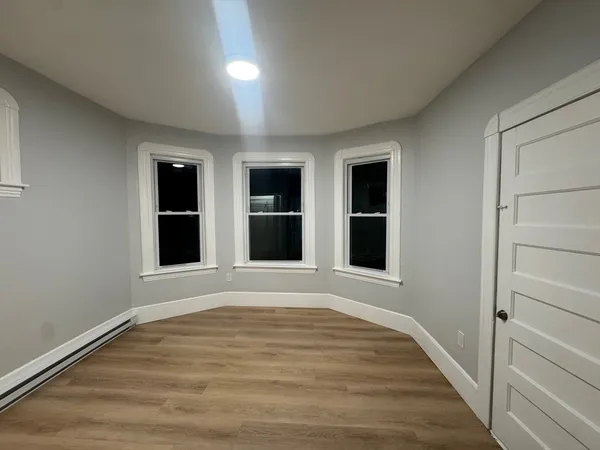 $2,500 | 16 Ashton Street, Unit 1, Worcester, MA 01605