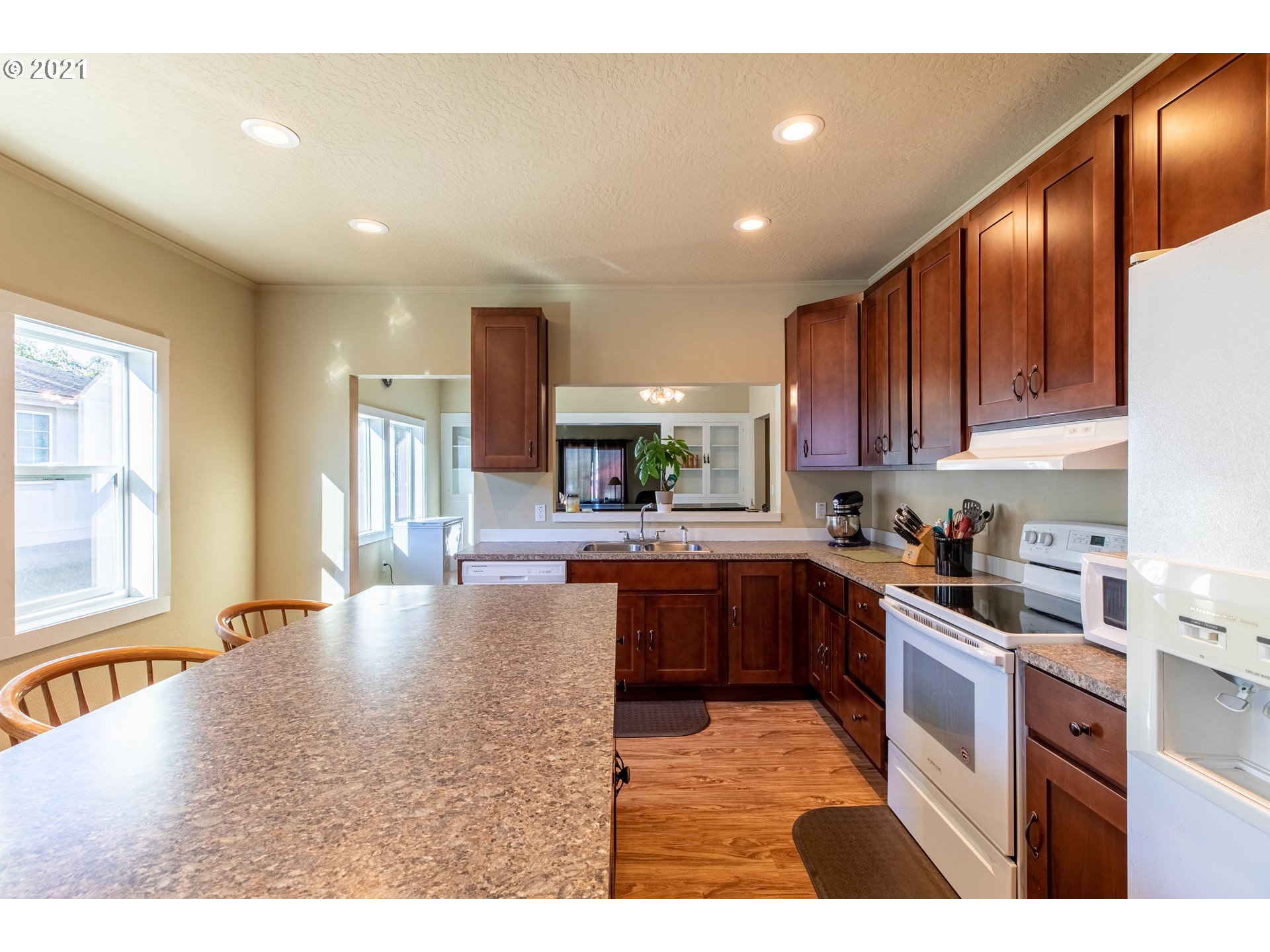 63767 Flanagan Road Coos Bay, OR 97420 - Photo 2 of 24 Gallery Image 2