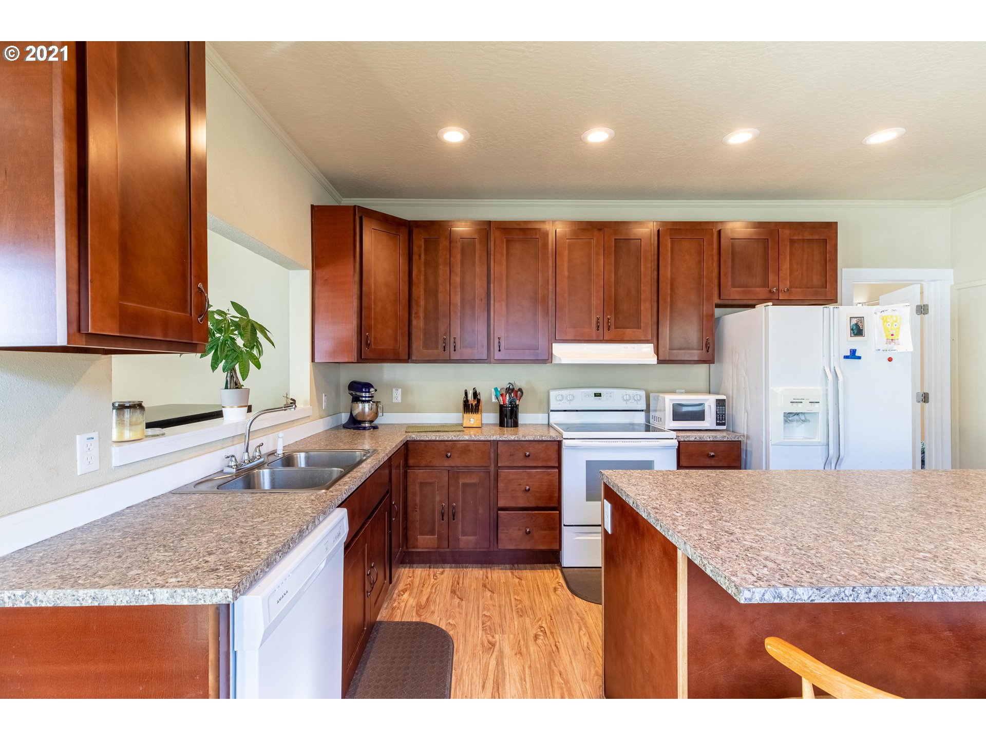 63767 Flanagan Road Coos Bay, OR 97420 - Photo 21 of 24 Gallery Image 21