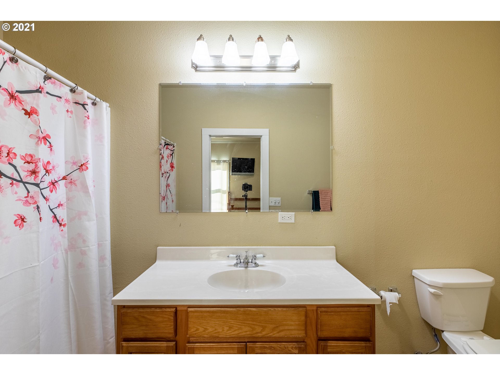 63767 Flanagan Road Coos Bay, OR 97420 - Photo 4 of 24 Gallery Image 4