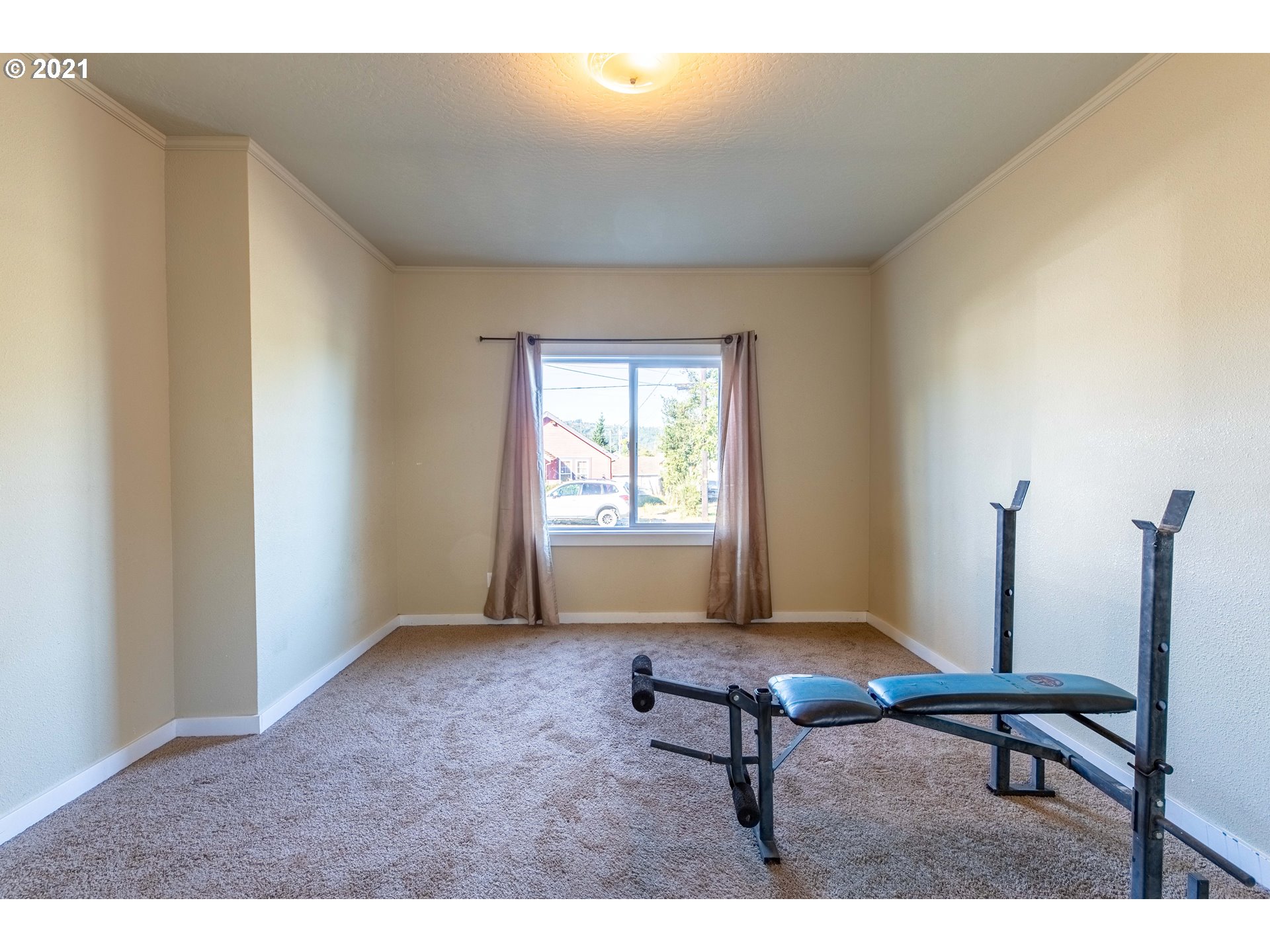 63767 Flanagan Road Coos Bay, OR 97420 - Photo 10 of 24 Gallery Image 10
