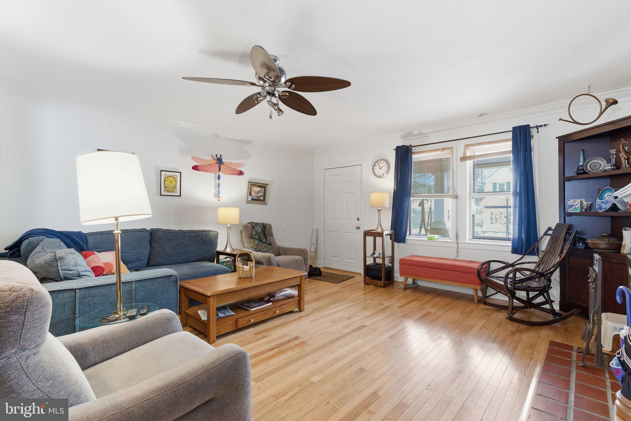 358 Oak Road Glenside, PA 19038 - Photo 8 of 44