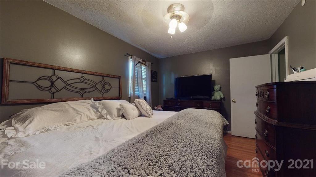 280 Griggs Road Old Fort, NC 28762 - Photo 15 of 30 Gallery Image 15