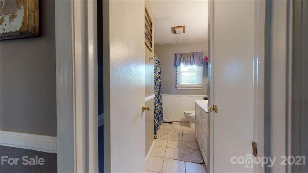 280 Griggs Road Old Fort, NC 28762 - Photo 19 of 30 Gallery Image 19